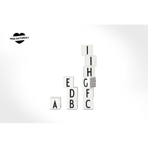 Cubos de madera abecedario