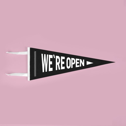 Banderín We are Open 2