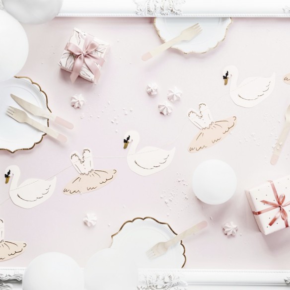 Guirnalda bailarinas y cisnes