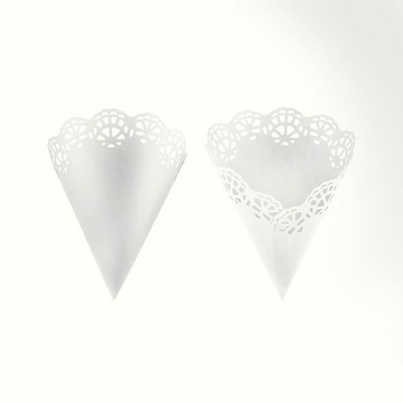 conos blondas pétalos