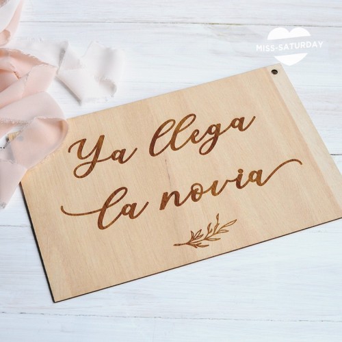 Cartel Ya llega la novia Botanic 2