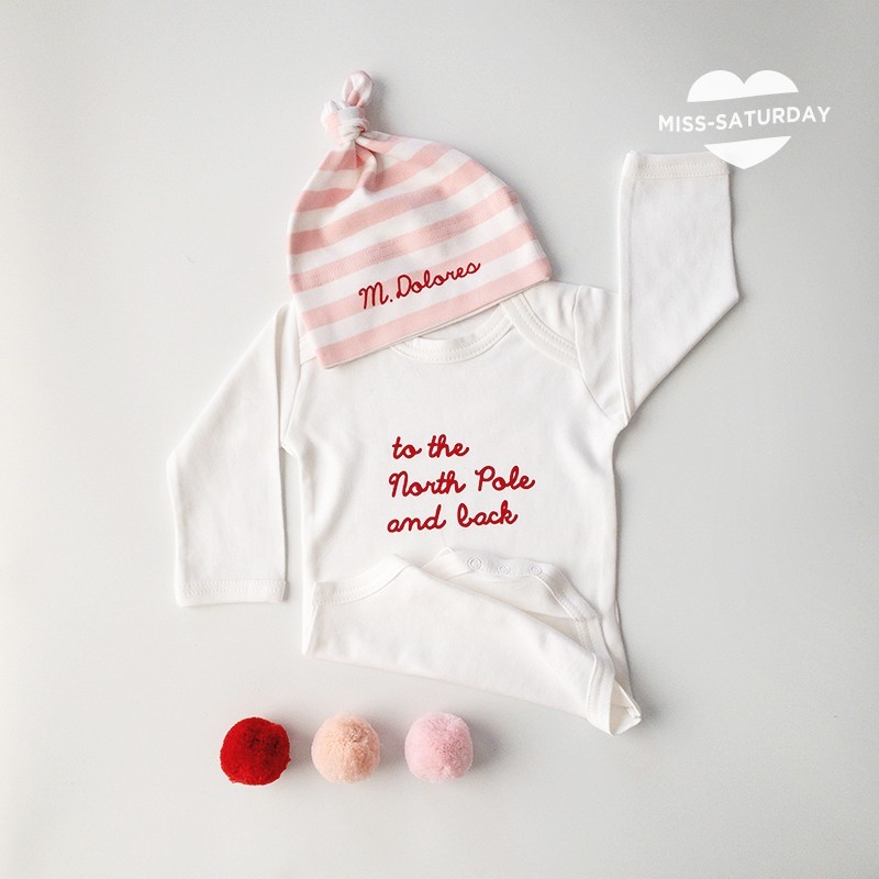 Gorrito rojo recién nacido