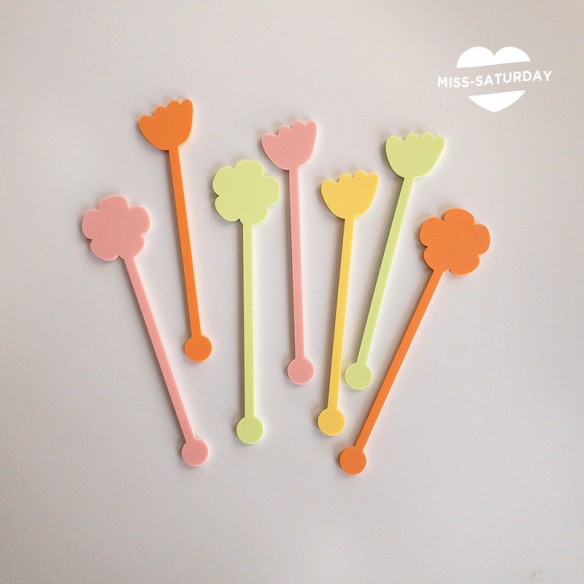 10 Agitadores metacrilato inicial Flores