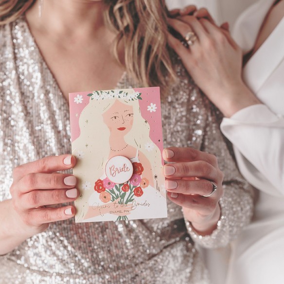 Tarjeta La Novia + Pin