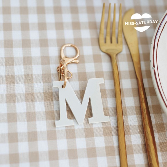 Llavero celebración inicial Theo