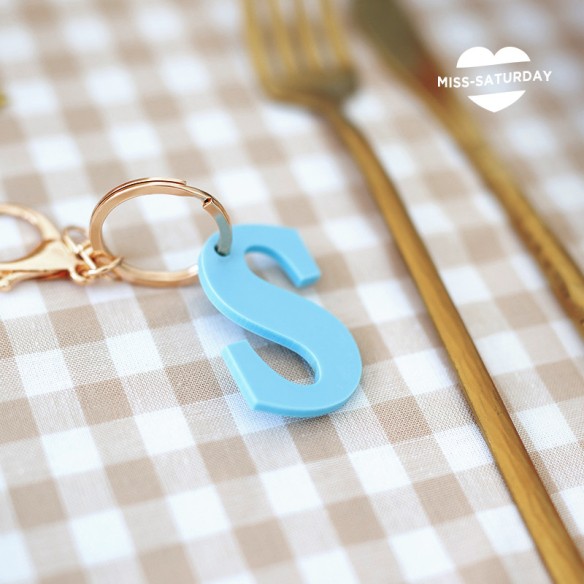 Llavero celebración inicial Theo