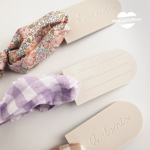 Identificador de maleta color puesto